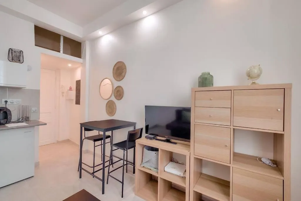 Superbe Studio A 2 Min A Pied Du Port Apartment Nice