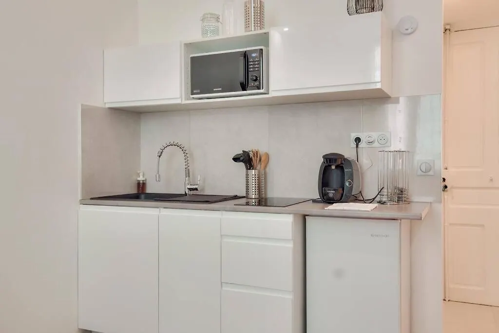 Superbe Studio A 2 Min A Pied Du Port Apartment Nice
